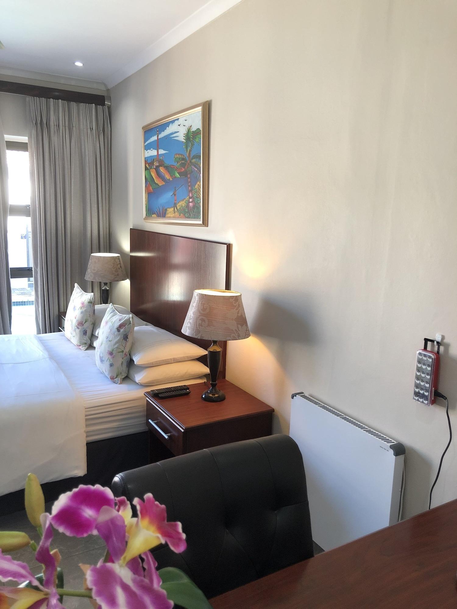 Le Blue Guesthouse Порт-Элизабет Экстерьер фото