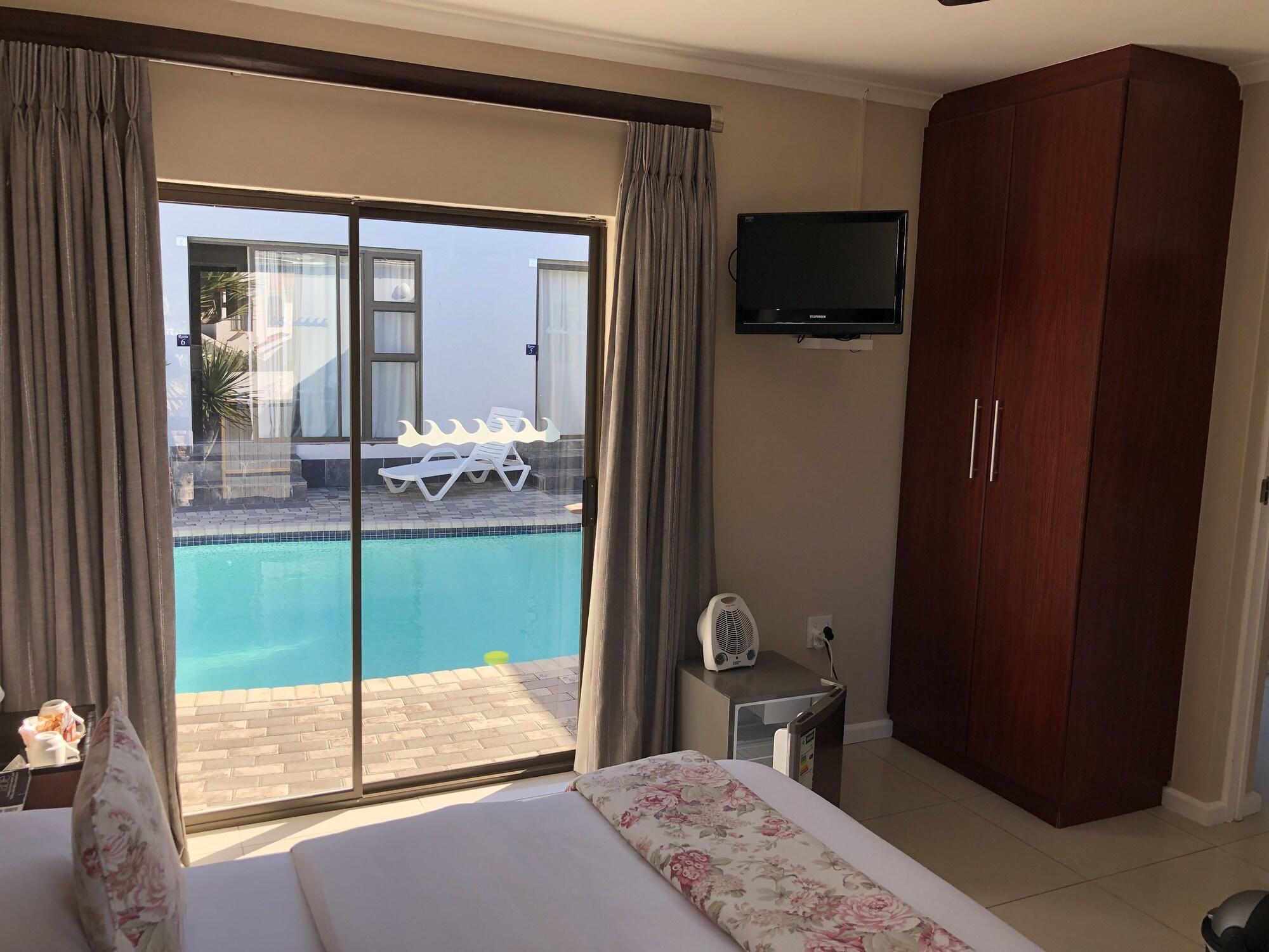 Le Blue Guesthouse Порт-Элизабет Экстерьер фото